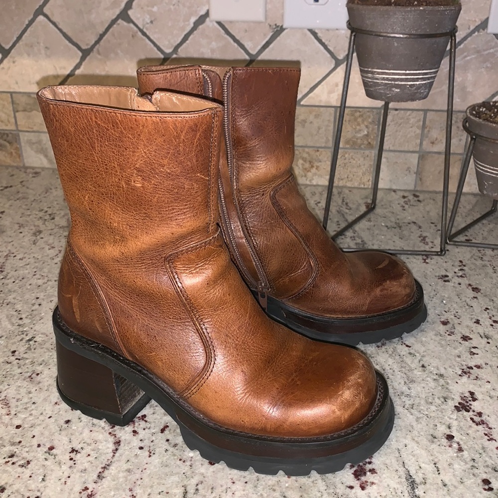 Steve Madden Hott Leather Boots